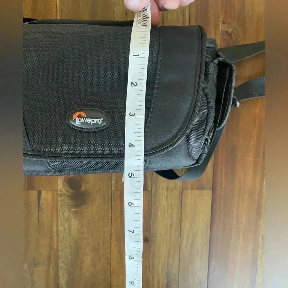 Lowepro edit 130 black camera case